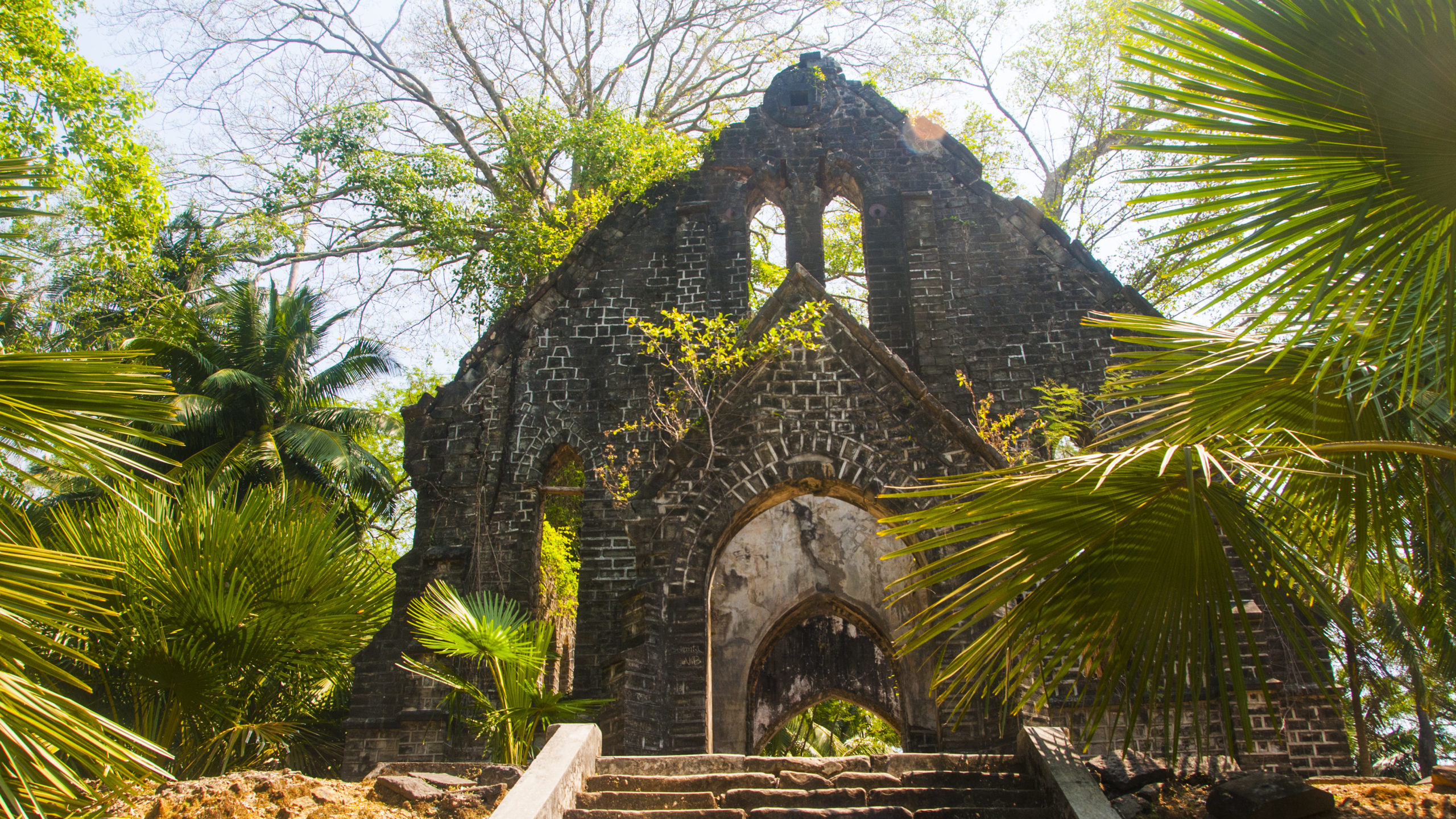 Doesn't everyone want a ruined building in their back yard?